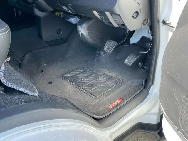 TOYOTA HIACE VAN 2WD 2023 Image 31