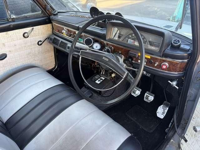 NISSAN BLUEBIRD SEDAN 1967 Image 31