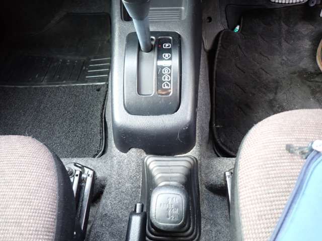 MITSUBISHI PAJERO MINI 4WD 2011 Image 31