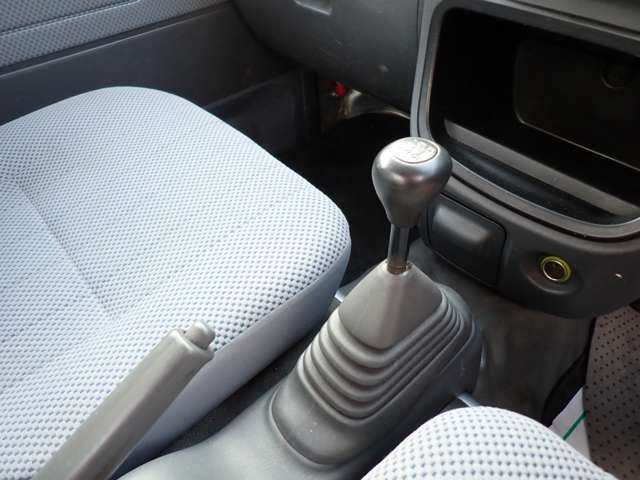 DAIHATSU HIJET TRUCK 4WD 2010 Image 31