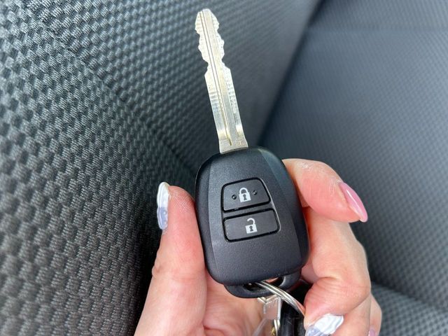 TOYOTA REGIUSACE VAN 1.15T 2019 Image 31