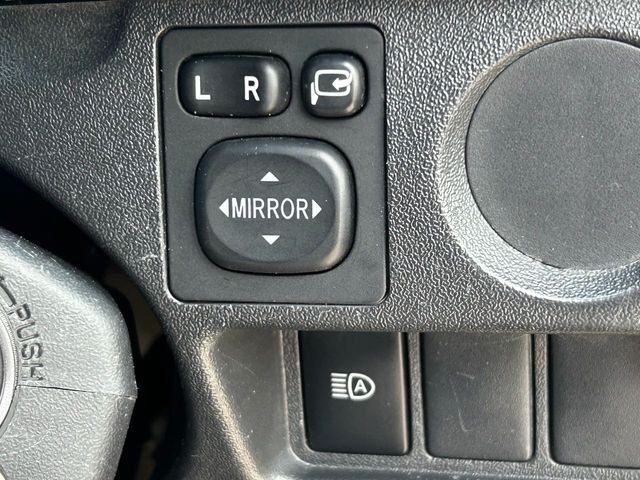 TOYOTA REGIUSACE VAN 1.15T 2019 Image 31