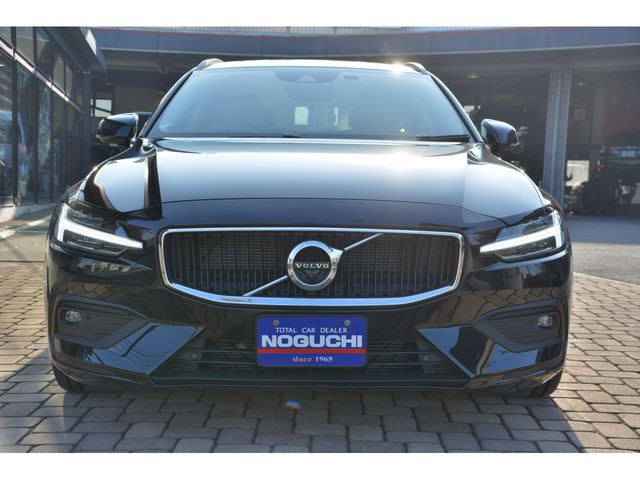 VOLVO V60 2022 Image 31