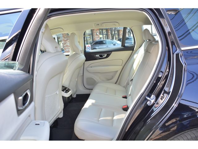 VOLVO V60 2022 Image 31