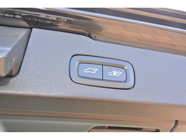 VOLVO V60 2022 Image 31