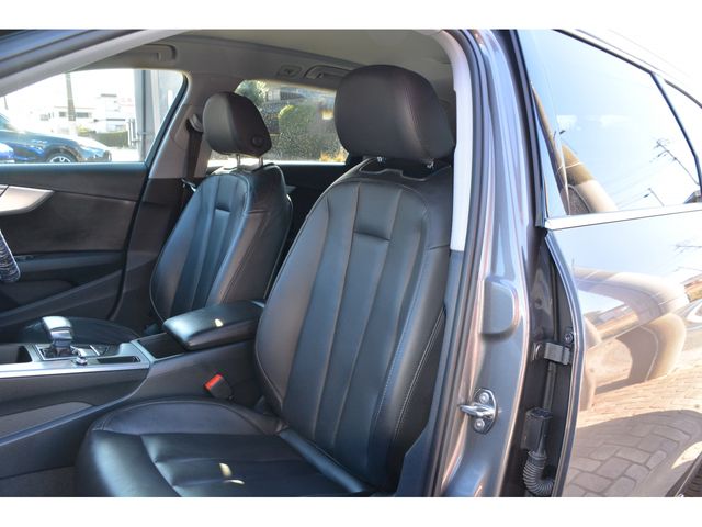 AUDI A4 AVANT 2022 Image 31