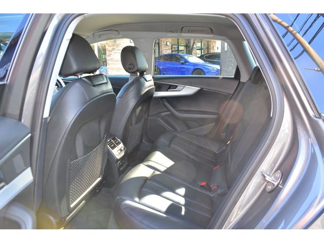 AUDI A4 AVANT 2022 Image 31