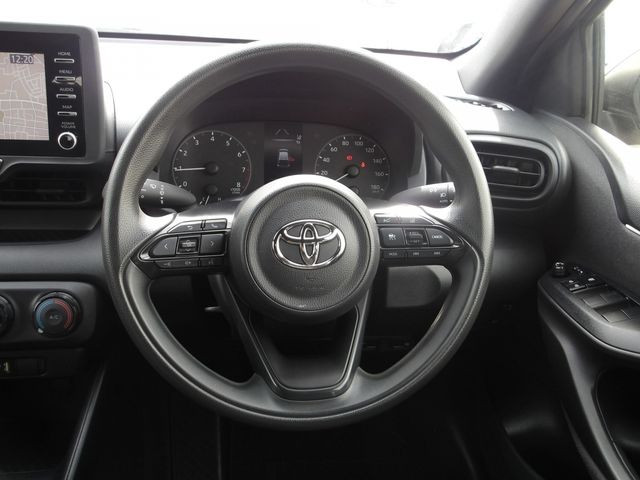 TOYOTA YARIS 2022 Image 31