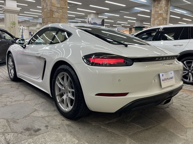 PORSCHE 718CAYMAN 2018 Image 31