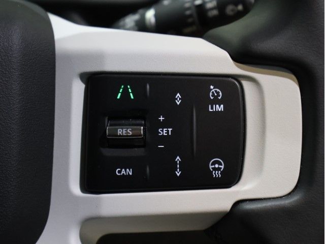 ROVER DEFENDER 2025 Image 31