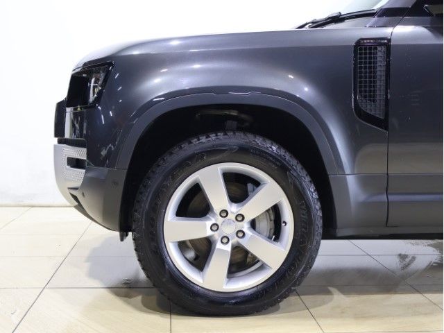 ROVER DEFENDER 2025 Image 31