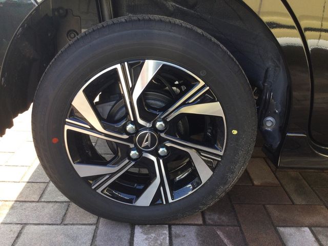 DAIHATSU TANTO CUSTOM 2025 Image 31