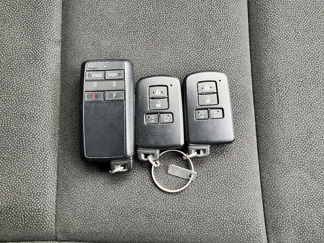 TOYOTA ESQUIRE 4WD 2019 Image 31