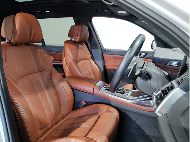 BMW X7 2024 Image 31