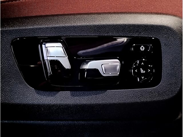 BMW X7 2024 Image 31