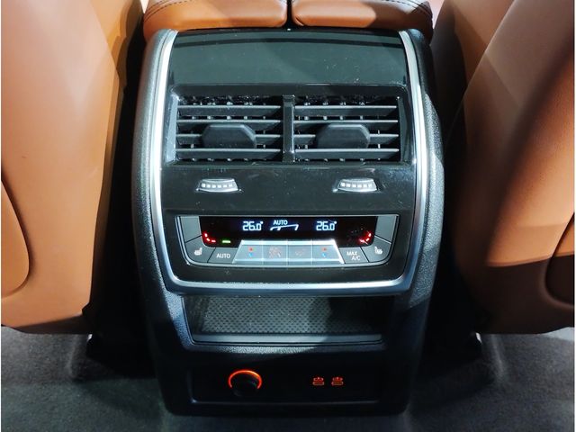 BMW X7 2024 Image 31