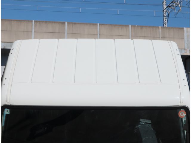 MITSUBISHI CANTER 2025 Image 31