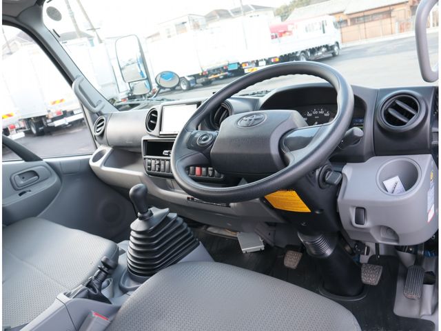 TOYOTA DYNA 2023 Image 31