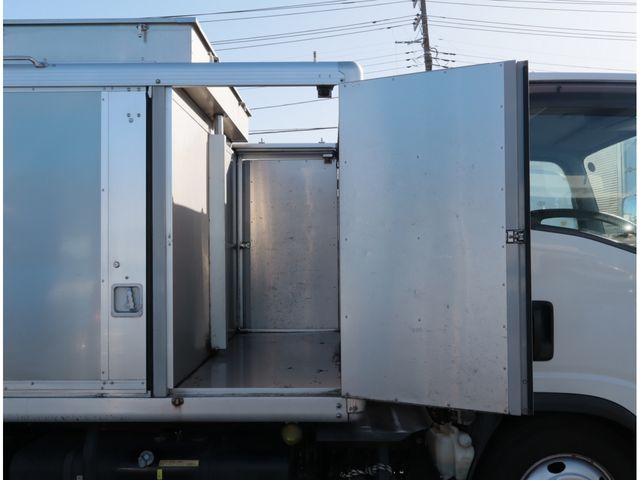 ISUZU ELF 2020 Image 31