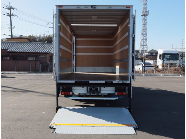 MITSUBISHI CANTER 2020 Image 31