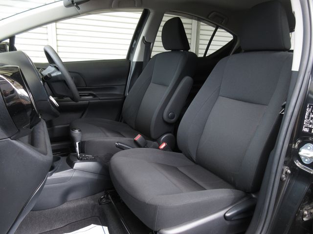 TOYOTA AQUA 2018 Image 31