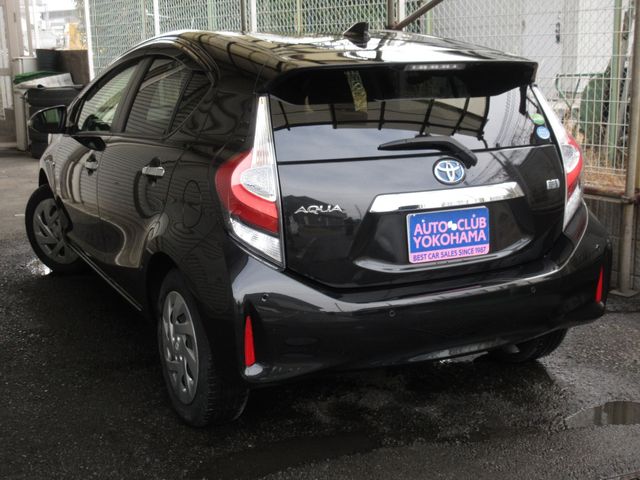 TOYOTA AQUA 2018 Image 31