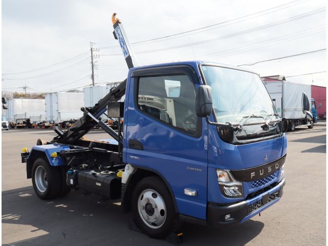 MITSUBISHI CANTER 2023 Image 31