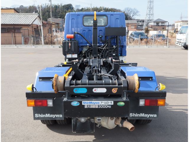 MITSUBISHI CANTER 2023 Image 31