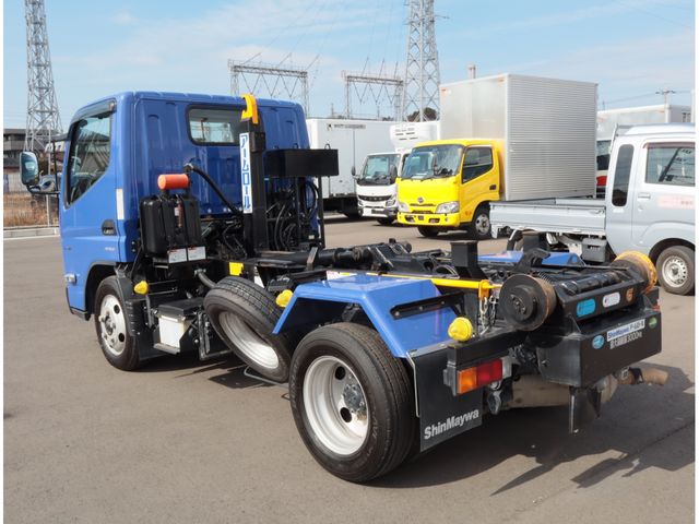 MITSUBISHI CANTER 2023 Image 31