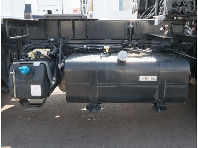 MITSUBISHI CANTER 2023 Image 31