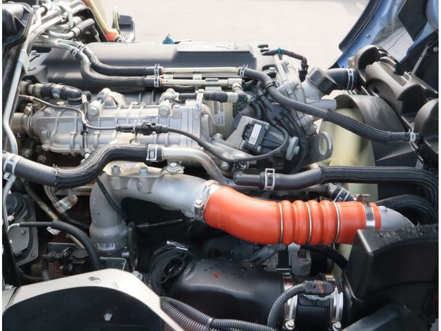 MITSUBISHI CANTER 2023 Image 31