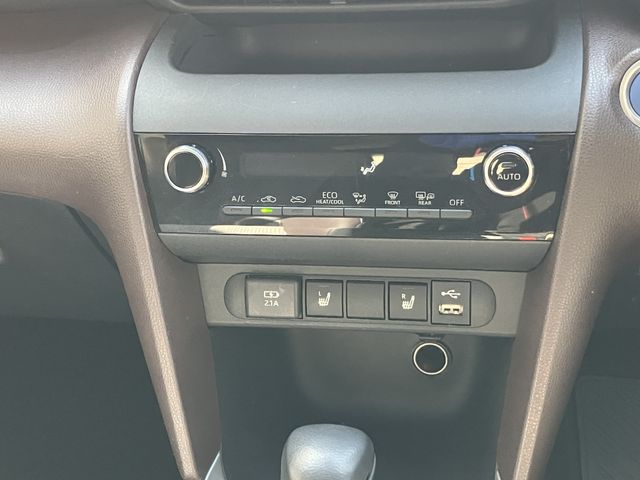 TOYOTA YARIS CROSS HYBRID 2022 Image 31