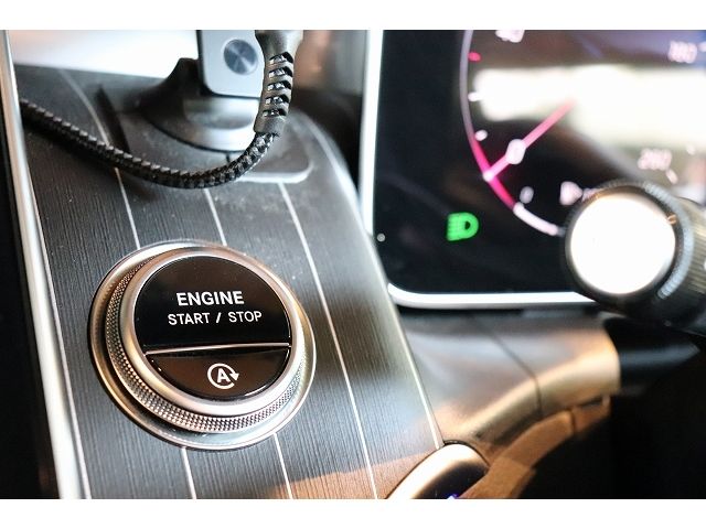 MERCEDES BENZ GLC CL 2025 Image 31