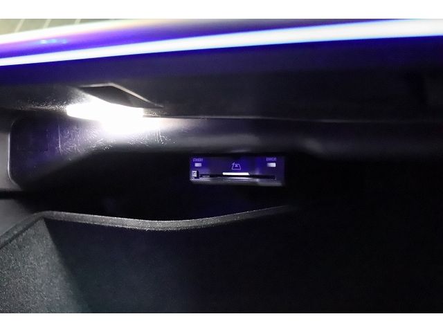 MERCEDES BENZ GLC CL 2025 Image 31