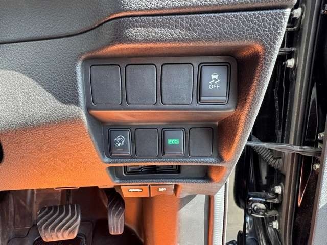 NISSAN X-TRAIL 2WD 2014 Image 31