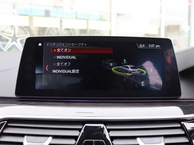 BMW 5SERIES SEDAN 2017 Image 31