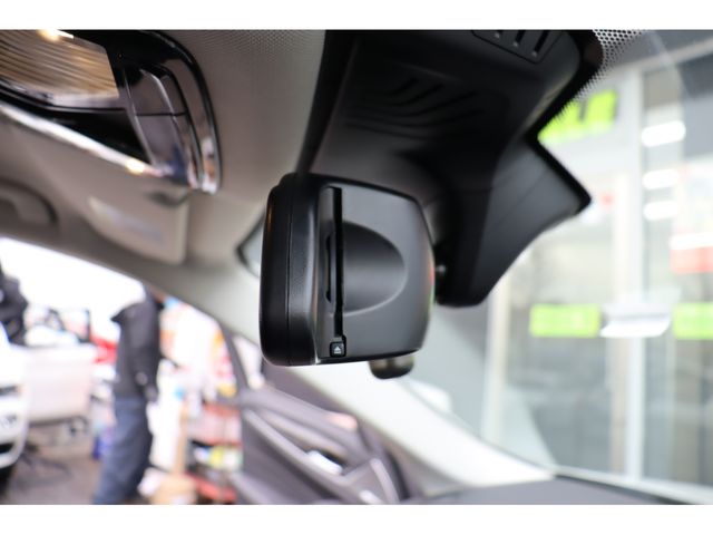 BMW 5SERIES SEDAN 2017 Image 31