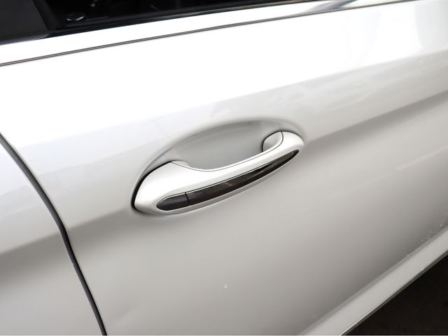 BMW 5SERIES SEDAN 2017 Image 31