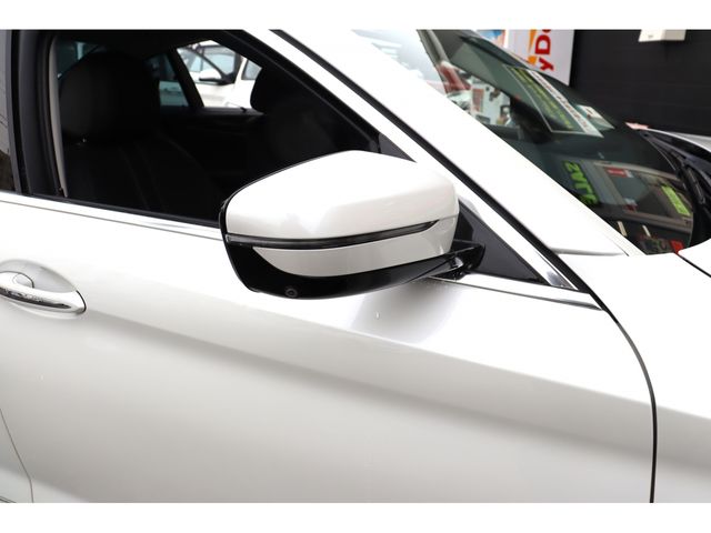 BMW 5SERIES SEDAN 2017 Image 31