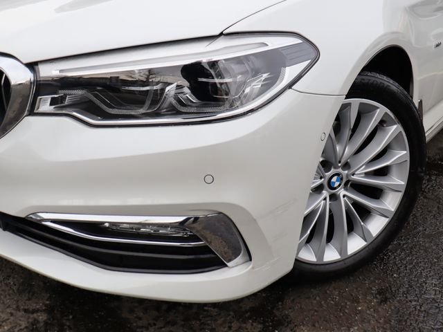BMW 5SERIES SEDAN 2017 Image 31