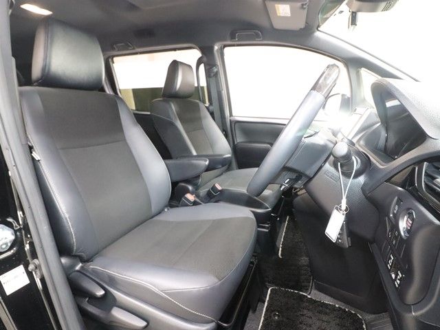 TOYOTA NOAH 2020 Image 31