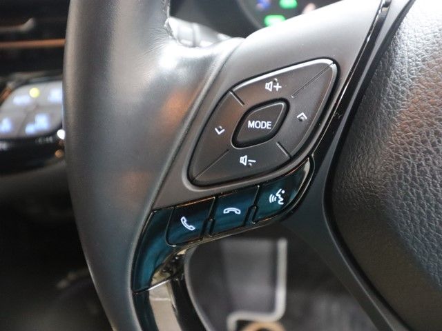 TOYOTA C-HR 2018 Image 31