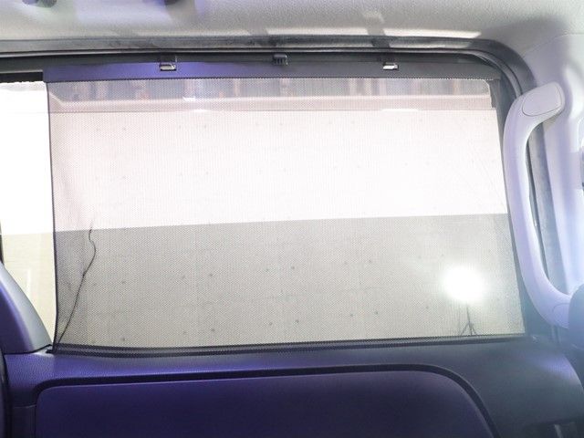 TOYOTA VOXY 2015 Image 31