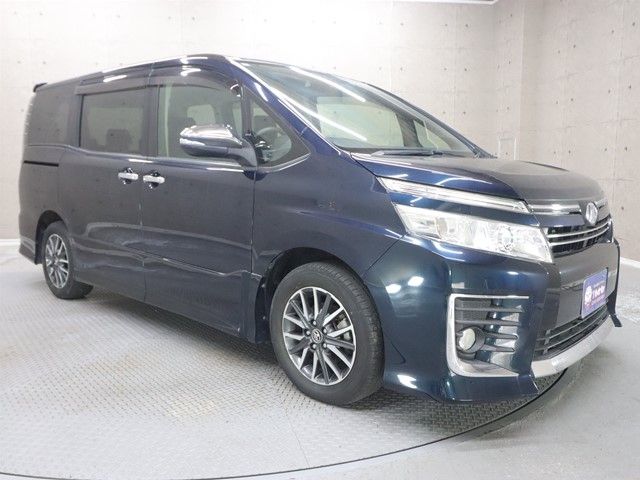 TOYOTA VOXY 2015 Image 31