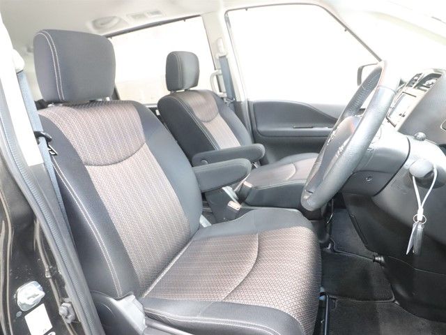 NISSAN SERENA  S-HYBRID 2015 Image 31