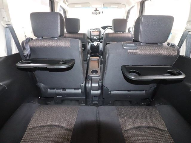 NISSAN SERENA  S-HYBRID 2015 Image 31