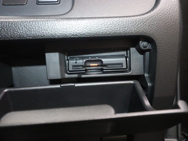 NISSAN SERENA  S-HYBRID 2015 Image 31