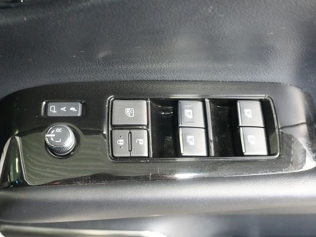 TOYOTA VELLFIRE 2018 Image 31