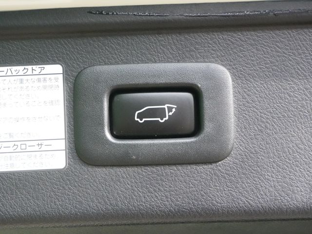 TOYOTA VELLFIRE 2018 Image 31