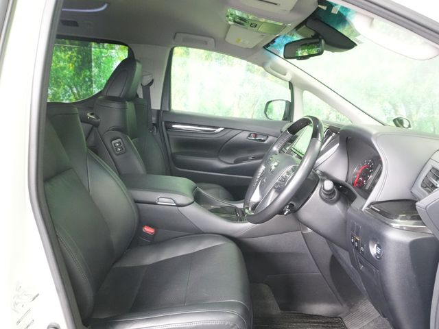 TOYOTA VELLFIRE 2018 Image 31